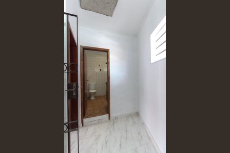 Casa para alugar com 115m², 2 quartos e 2 vagas Casa para alugar com 115m², 2 quartos e 2 vagasCorredor
