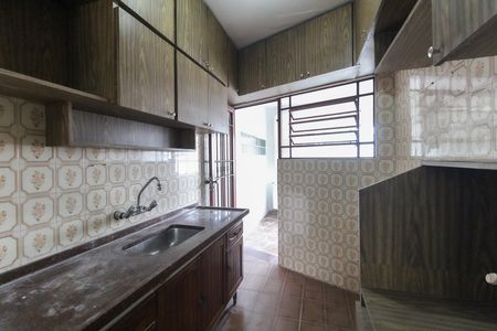 Casa para alugar com 115m², 2 quartos e 2 vagas Casa para alugar com 115m², 2 quartos e 2 vagasCozinha