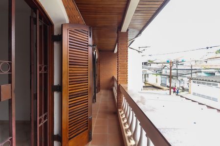 Casa para alugar com 115m², 2 quartos e 2 vagas Casa para alugar com 115m², 2 quartos e 2 vagasVaranda Quarto 2