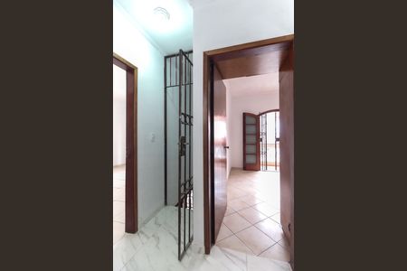Casa para alugar com 115m², 2 quartos e 2 vagas Casa para alugar com 115m², 2 quartos e 2 vagasCorredor