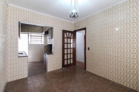 Casa para alugar com 115m², 2 quartos e 2 vagas Casa para alugar com 115m², 2 quartos e 2 vagasCopa