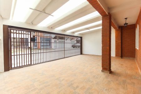 Casa para alugar com 115m², 2 quartos e 2 vagas Casa para alugar com 115m², 2 quartos e 2 vagasGaragem