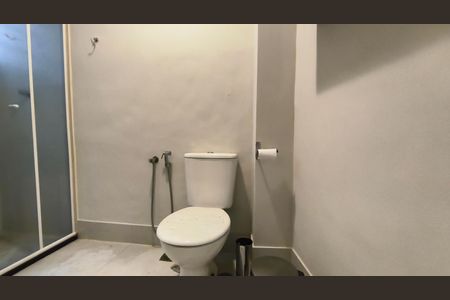 Studio à venda com 42m², 1 quarto e sem vaga Studio à venda com 42m², 1 quarto e sem vagaBanheiro