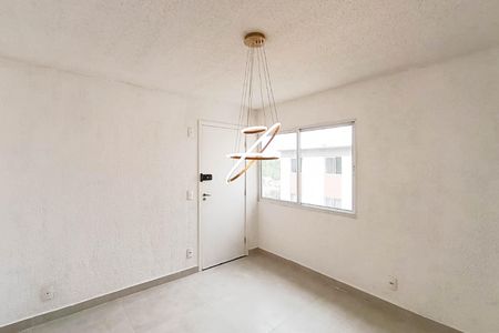 Sala de apartamento para alugar com 2 quartos, 42m² em Senador Vasconcelos, Rio de Janeiro
