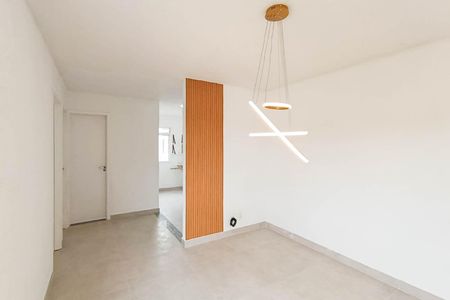 Sala de apartamento para alugar com 2 quartos, 42m² em Senador Vasconcelos, Rio de Janeiro