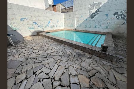 Casa à venda com 404m², 3 quartos e 4 vagasPiscina