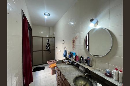 Casa à venda com 404m², 3 quartos e 4 vagasBanheiro 1