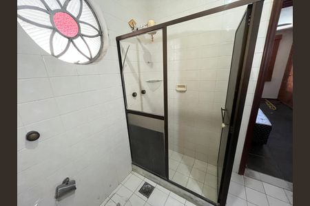 Casa à venda com 404m², 3 quartos e 4 vagasBanheiro 3