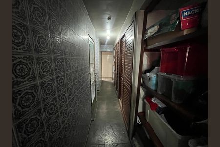Casa à venda com 404m², 3 quartos e 4 vagasCorredor