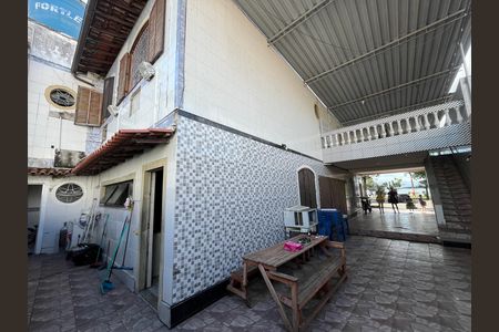 Casa à venda com 404m², 3 quartos e 4 vagasQuintal