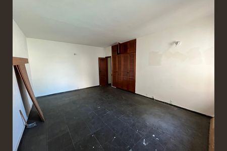 Casa à venda com 404m², 3 quartos e 4 vagasQuarto 2