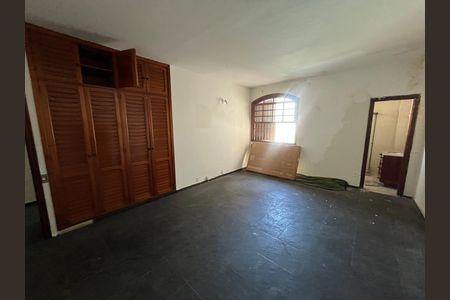 Casa à venda com 404m², 3 quartos e 4 vagasQuarto 2