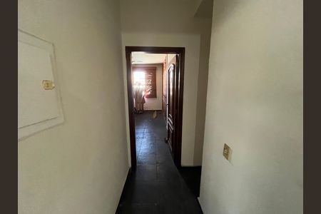 Casa à venda com 404m², 3 quartos e 4 vagasCorredor