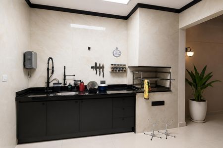Casa à venda com 380m², 3 quartos e 4 vagas