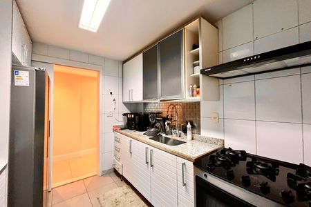 Apartamento para alugar com 130m², 3 quartos e 1 vaga Apartamento para alugar com 130m², 3 quartos e 1 vagaCozinha