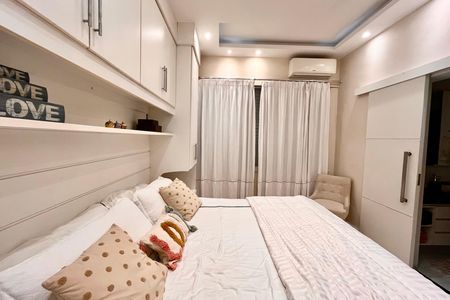 Apartamento para alugar com 130m², 3 quartos e 1 vaga Apartamento para alugar com 130m², 3 quartos e 1 vagaSuite