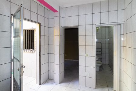 Cozinha de casa para alugar com 1 quarto, 60m² em Jardim Tiete, São Paulo