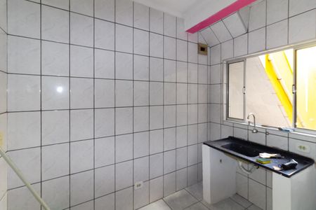 Cozinha de casa para alugar com 1 quarto, 60m² em Jardim Tiete, São Paulo