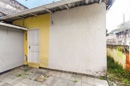 Casa à venda com 165m², 3 quartos e 1 vaga Casa à venda com 165m², 3 quartos e 1 vagaQuintal