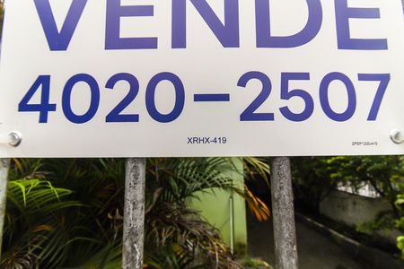 Casa à venda com 165m², 3 quartos e 1 vaga Casa à venda com 165m², 3 quartos e 1 vagaPlaca