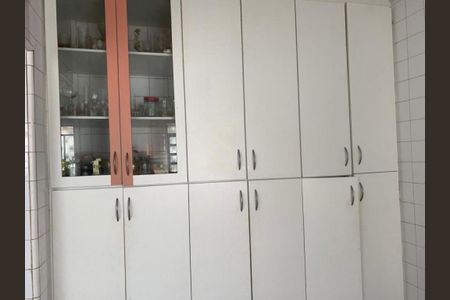 Casa à venda com 4 quartos, 200m² em Mirandópolis, São Paulo