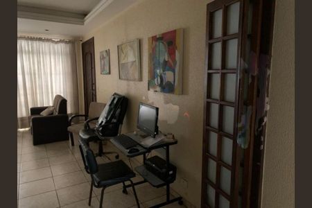 Casa à venda com 4 quartos, 200m² em Mirandópolis, São Paulo