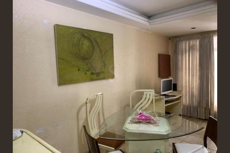 Casa à venda com 4 quartos, 200m² em Mirandópolis, São Paulo