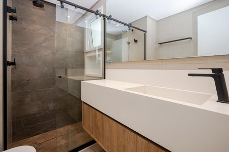 Apartamento para alugar com 140m², 3 quartos e 2 vagasBanheiro da Suíte 1