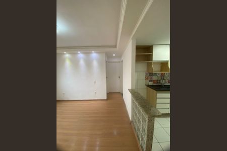 Sala de apartamento para alugar com 2 quartos, 44m² em Padre Miguel, Rio de Janeiro