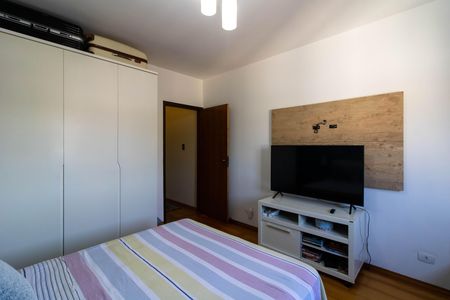 Casa à venda com 229m², 3 quartos e 2 vagas Casa à venda com 229m², 3 quartos e 2 vagasQuarto 2