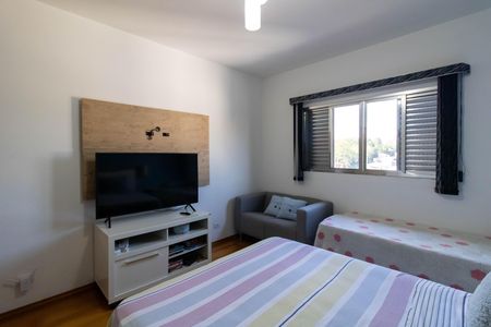 Casa à venda com 229m², 3 quartos e 2 vagas Casa à venda com 229m², 3 quartos e 2 vagasQuarto 2