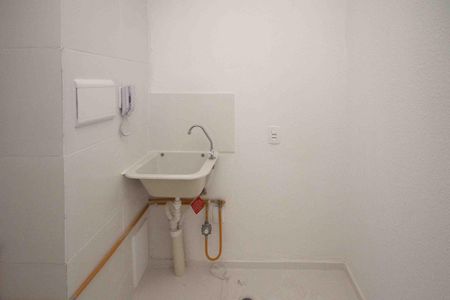 Cozinha de apartamento para alugar com 2 quartos, 32m² em Quinta da Paineira, São Paulo