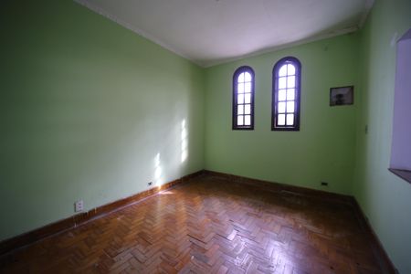Sala de TV de casa à venda com 3 quartos, 265m² em Vila Guilhermina, São Paulo