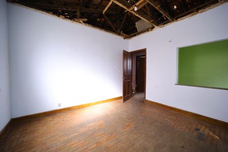 Casa para alugar com 265m², 5 quartos e 2 vagasSala