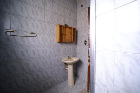 Casa para alugar com 265m², 5 quartos e 2 vagasBanheiro