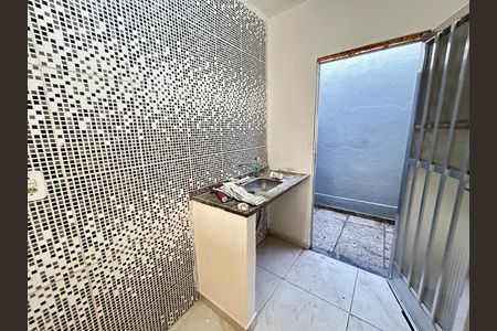 Cozinha de kitnet/studio para alugar com 1 quarto, 35m² em Honório Gurgel, Rio de Janeiro