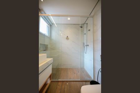 Apartamento à venda com 343m², 4 quartos e 4 vagasBanheiro da Suíte  3