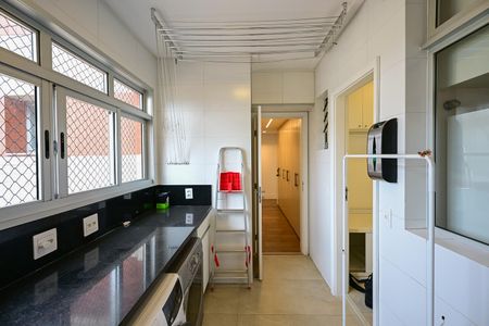 Apartamento à venda com 343m², 4 quartos e 4 vagasÁrea de Serviço 