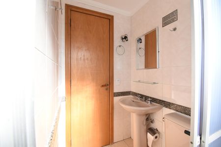 Apartamento para alugar com 62m², 2 quartos e 1 vagaBanheiro da Suíte