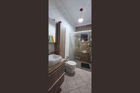 Casa à venda com 240m², 3 quartos e 3 vagas Casa à venda com 240m², 3 quartos e 3 vagasBanheiro