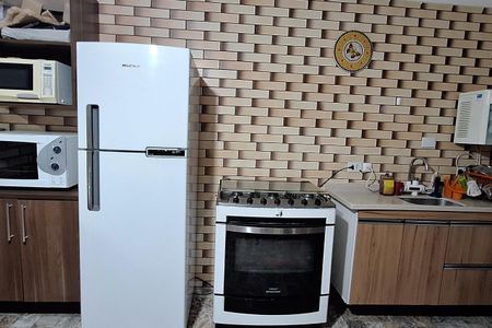 Casa à venda com 240m², 3 quartos e 3 vagas Casa à venda com 240m², 3 quartos e 3 vagasÁrea gourmet