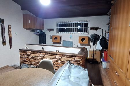 Casa à venda com 240m², 3 quartos e 3 vagas Casa à venda com 240m², 3 quartos e 3 vagasParte superior