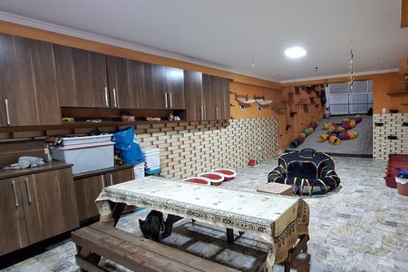 Casa à venda com 240m², 3 quartos e 3 vagas Casa à venda com 240m², 3 quartos e 3 vagasGaragem