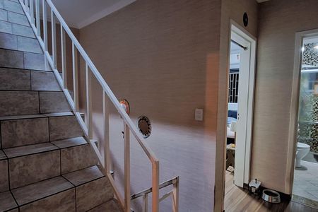 Casa à venda com 240m², 3 quartos e 3 vagas Casa à venda com 240m², 3 quartos e 3 vagasAcesso a parte superior