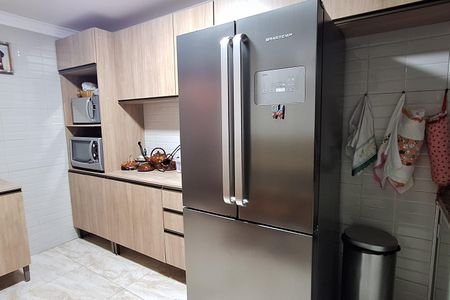 Casa à venda com 240m², 3 quartos e 3 vagas Casa à venda com 240m², 3 quartos e 3 vagasCozinha