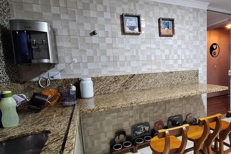 Casa à venda com 240m², 3 quartos e 3 vagas Casa à venda com 240m², 3 quartos e 3 vagasCozinha