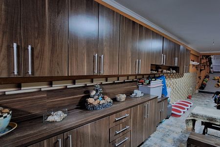 Casa à venda com 240m², 3 quartos e 3 vagas Casa à venda com 240m², 3 quartos e 3 vagasGaragem