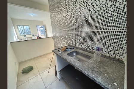 Cozinha de kitnet/studio para alugar com 1 quarto, 35m² em Honório Gurgel, Rio de Janeiro