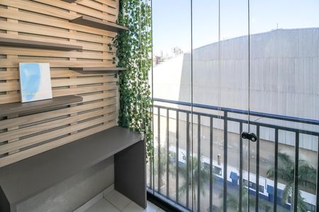 Apartamento para alugar com 42m², 1 quarto e 1 vaga Apartamento para alugar com 42m², 1 quarto e 1 vagaVaranda