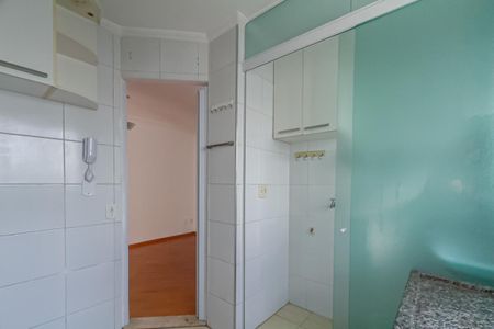 Apartamento para alugar com 49m², 2 quartos e 1 vaga Apartamento para alugar com 49m², 2 quartos e 1 vagaCozinha e Área de Serviço
